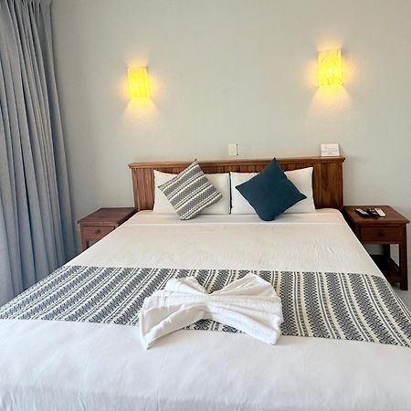 Hotel Villas Ema Zihuatanejo Extérieur photo