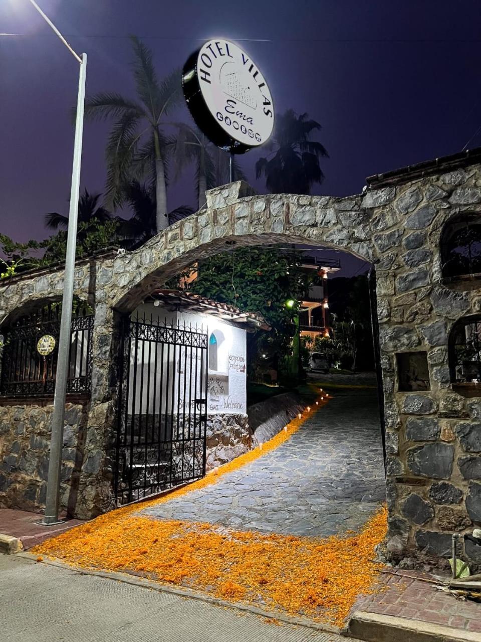 Hotel Villas Ema Zihuatanejo Extérieur photo