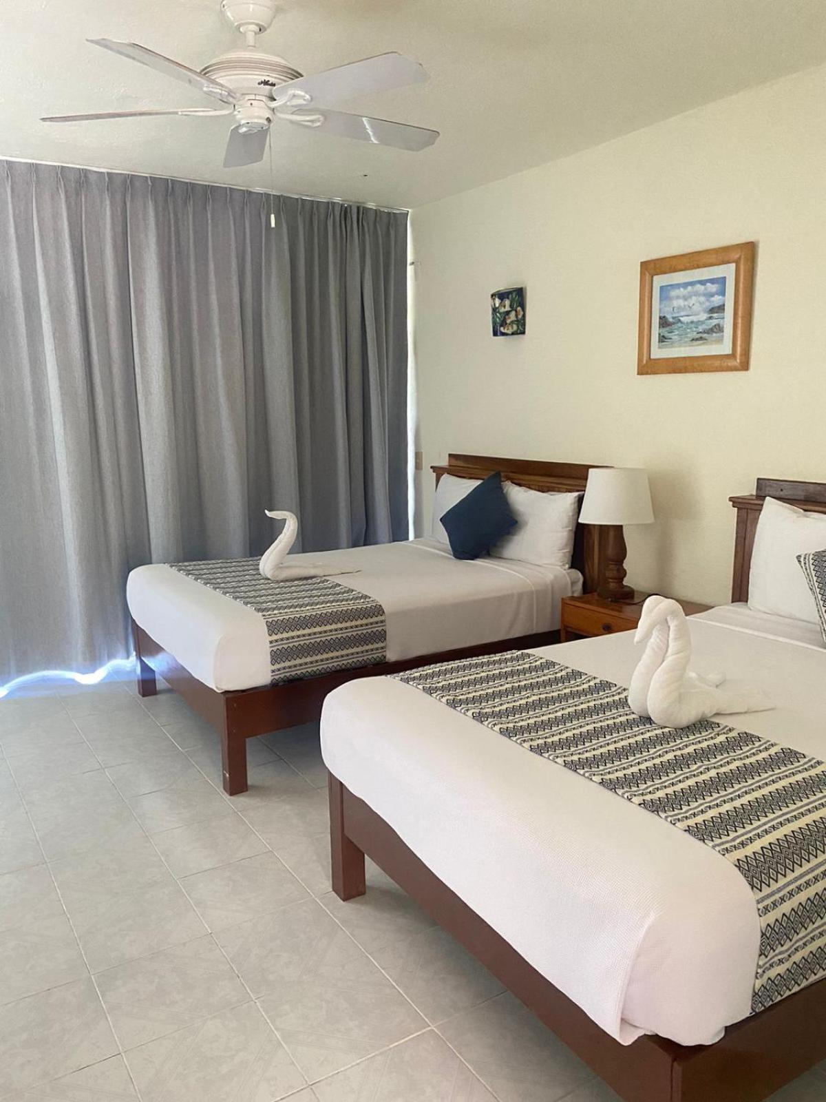 Hotel Villas Ema Zihuatanejo Extérieur photo