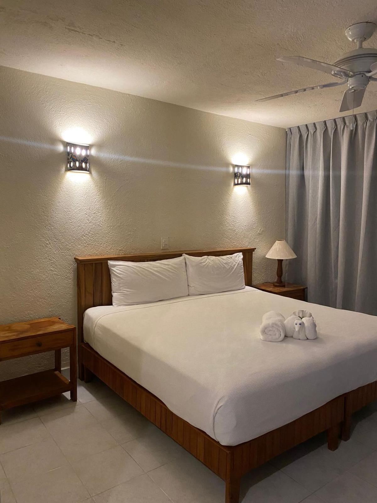 Hotel Villas Ema Zihuatanejo Extérieur photo